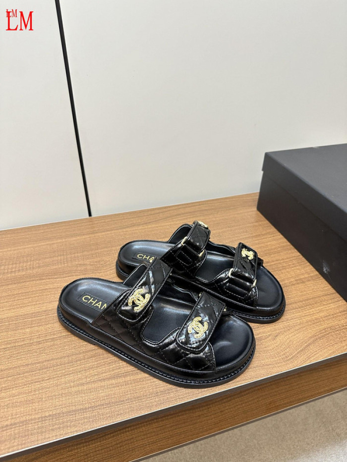 CN Slide Sandal