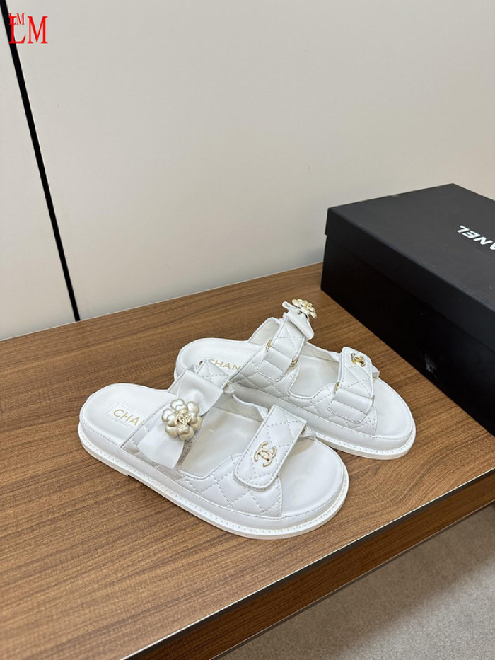 CN Slide Sandal