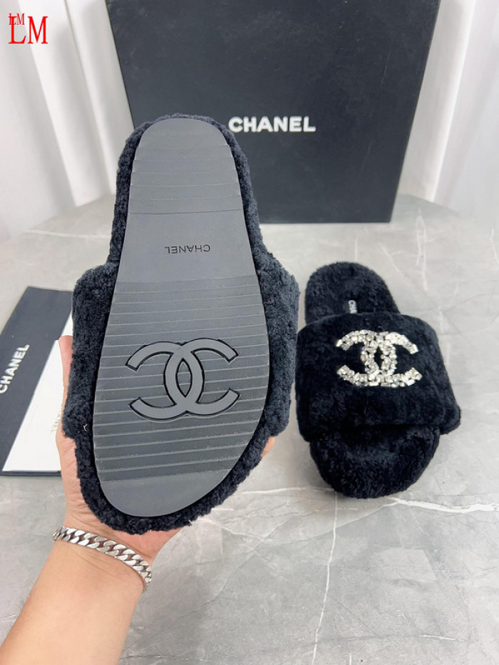 CN Slide Sandal