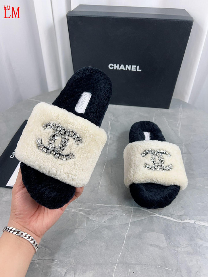 CN Slide Sandal