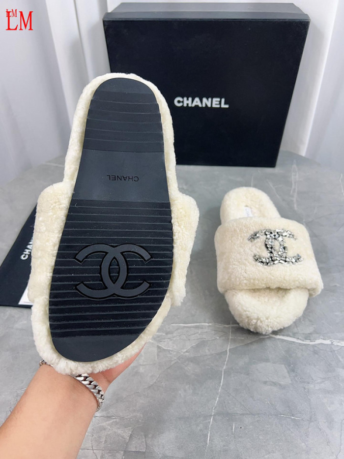 CN Slide Sandal