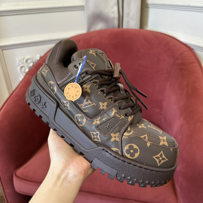 LUSV SNEAKERS