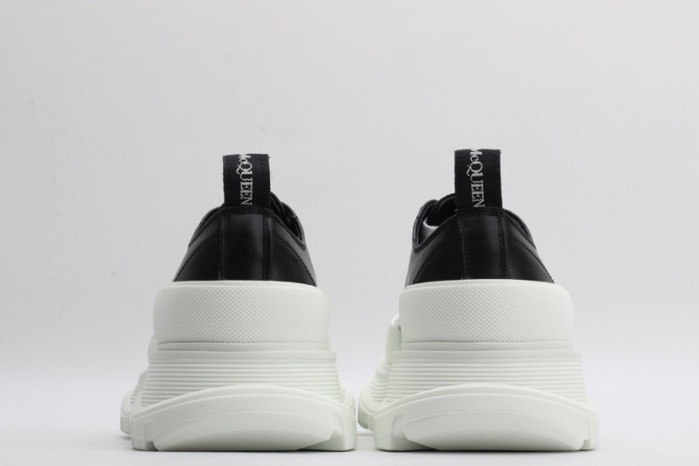 ALEXMQ Sneakers