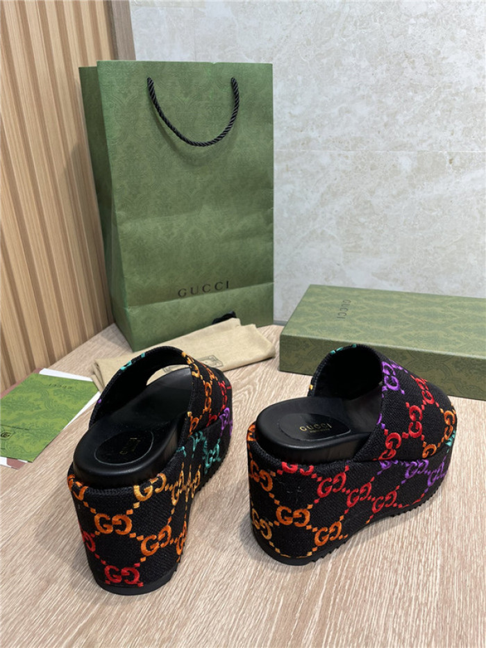 GCI GG Slide Sandal