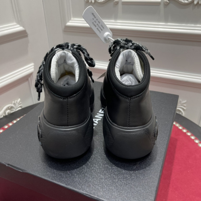 CHNL Sneaker