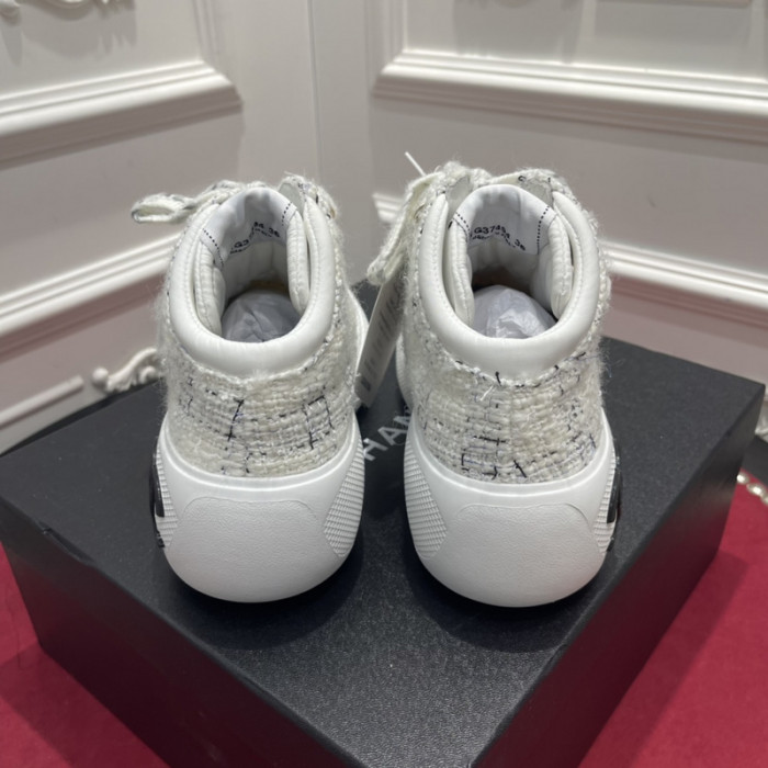 CHNL Sneaker