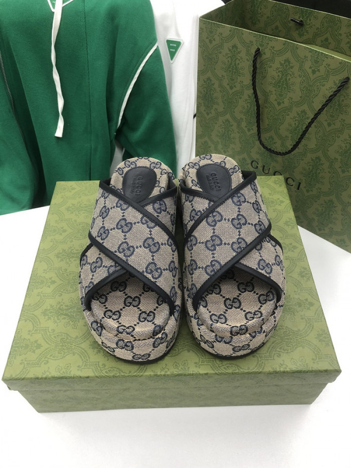 GCI GG Slide Sandal