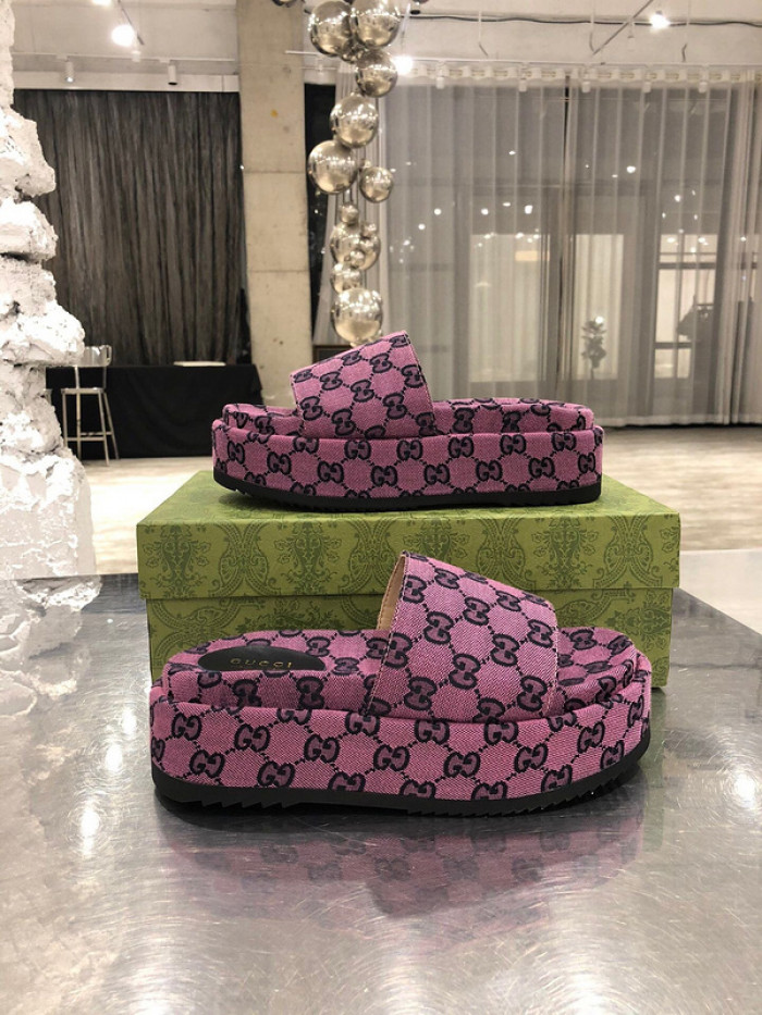GCI GG Slide Sandal