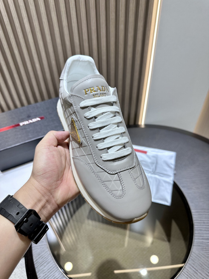 PRDA Sneaker