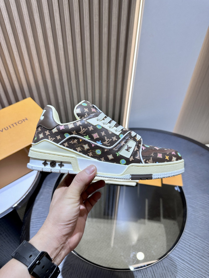 LUSV SNEAKERS
