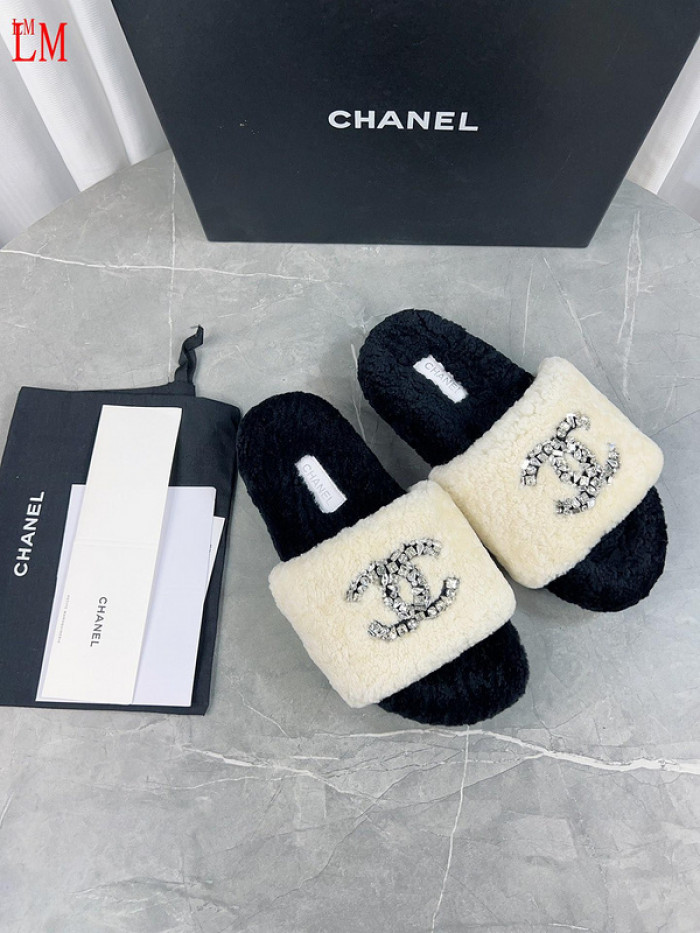 CN Slide Sandal
