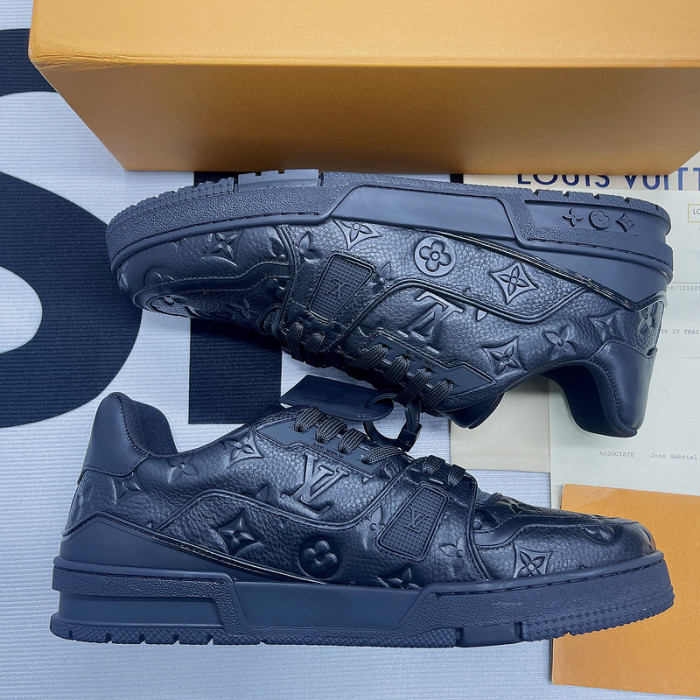 LUSV SNEAKERS