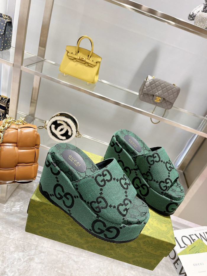 GCI GG Slide Sandal