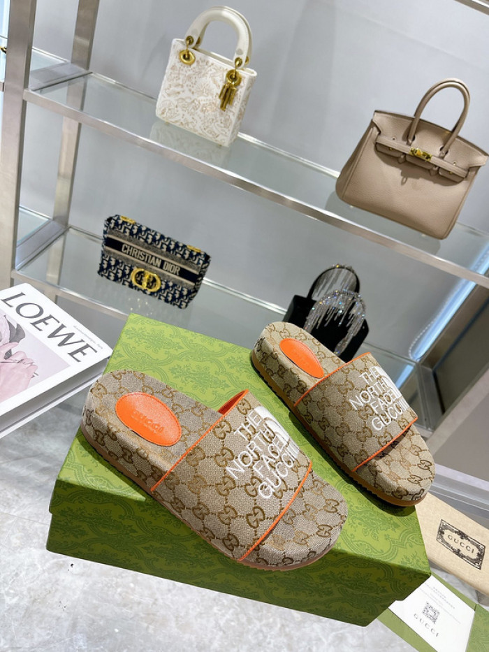 GCI GG Slide Sandal