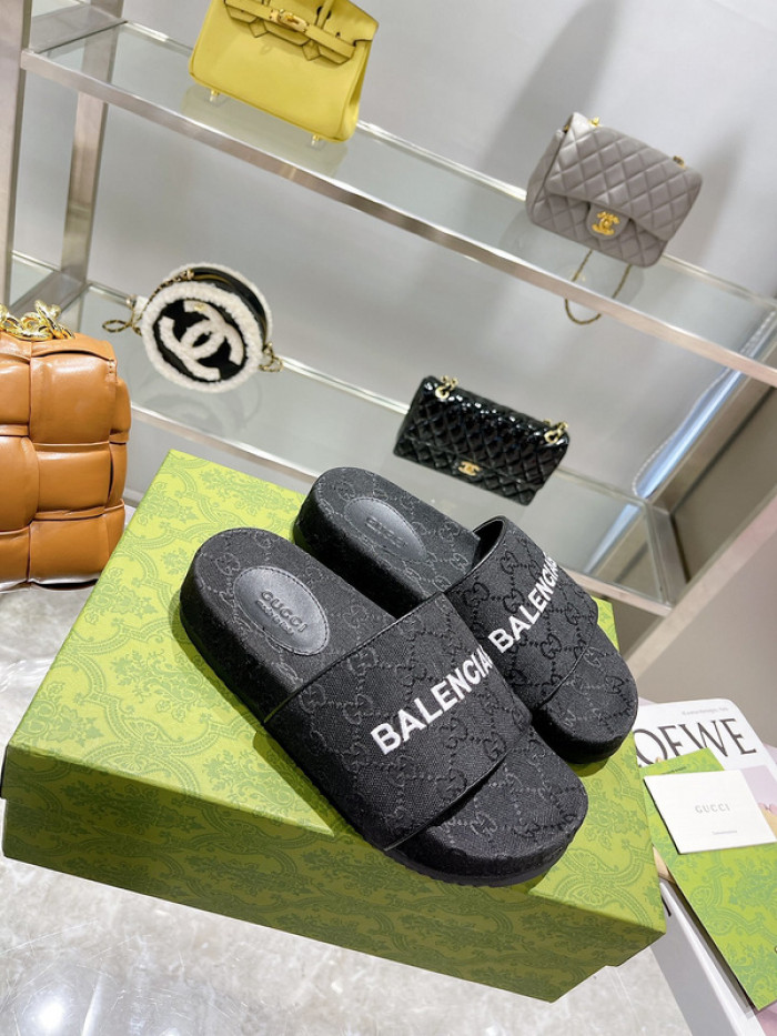 GCI GG Slide Sandal