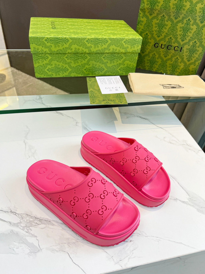 GCI GG Slide Sandal
