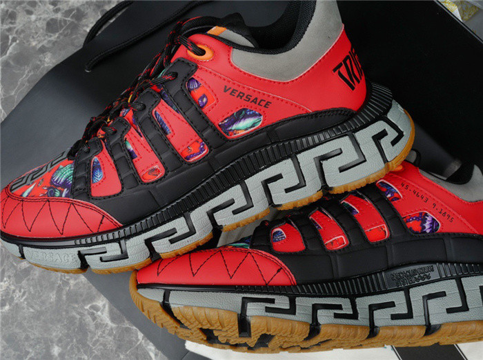 VRCE Sneaker