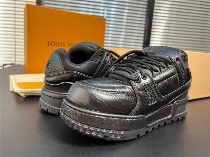 LUSV SNEAKERS