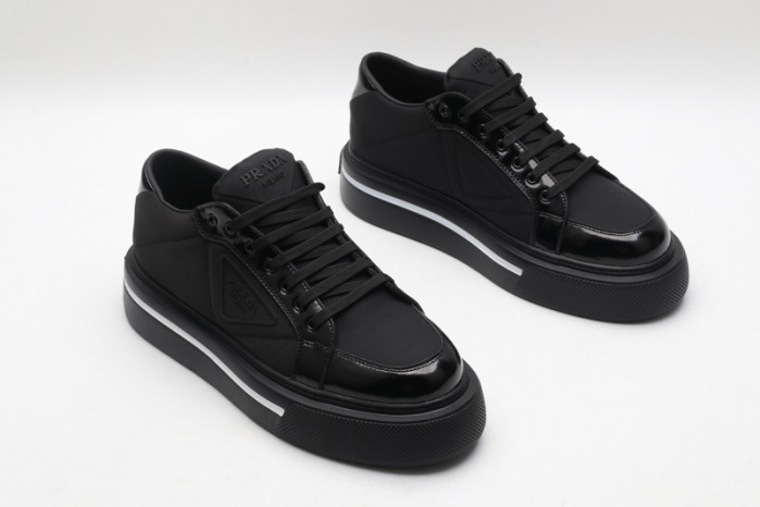 PRDA Sneaker