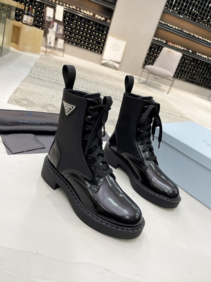 Pra*a boots