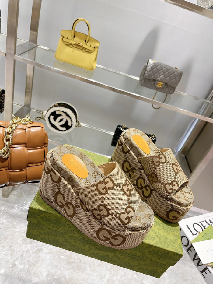 GCI GG Slide Sandal