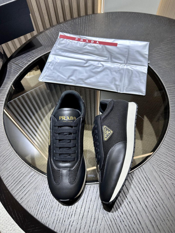 PRDA Sneaker