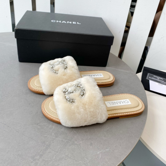 CN Slide Sandal