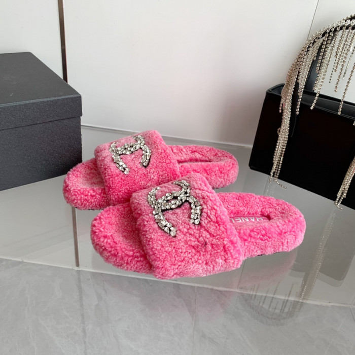 CN Slide Sandal