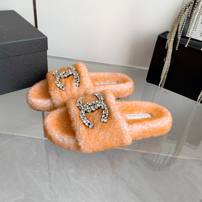 CN Slide Sandal