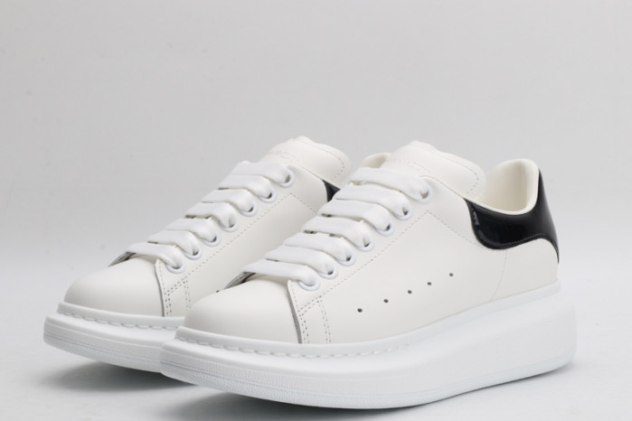 ALEXMQ Sneakers