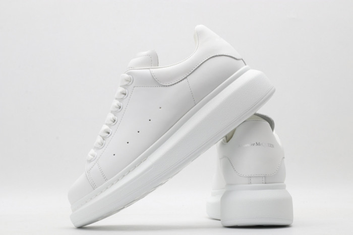 ALEXMQ Sneakers
