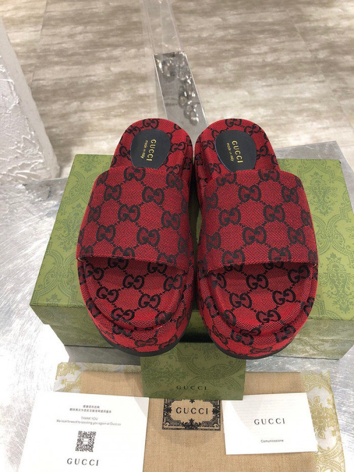 GCI GG Slide Sandal