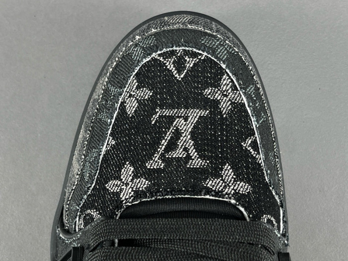 LUSV SNEAKERS