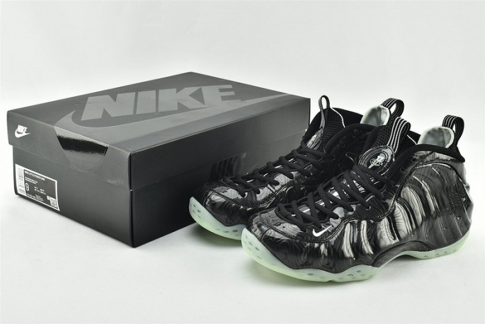 NIKE Air Foamposite One 