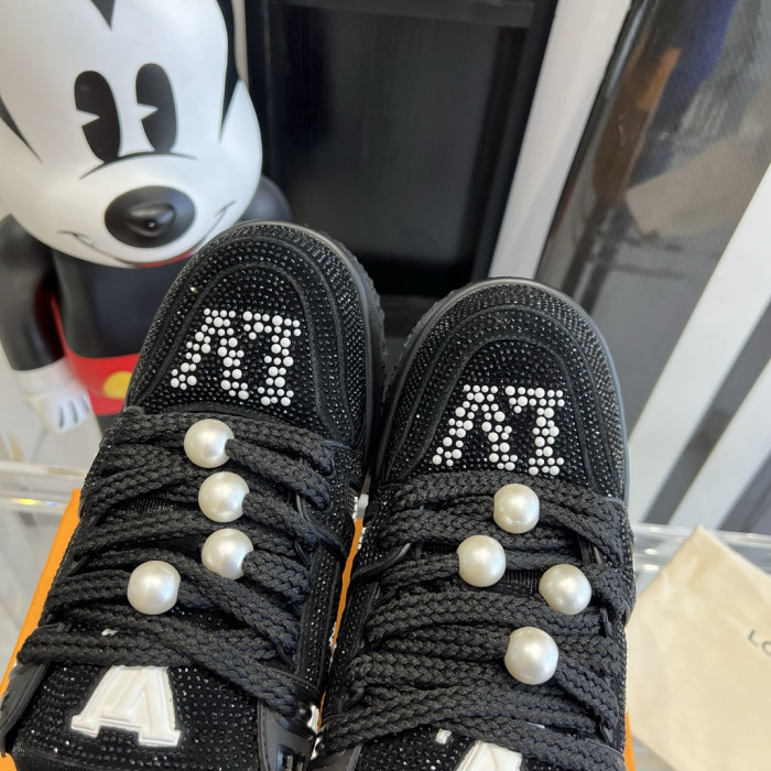 LUSV SNEAKERS