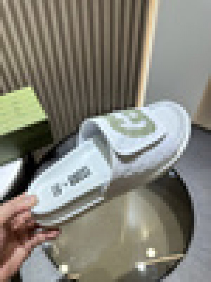 GCI GG Slide Sandal